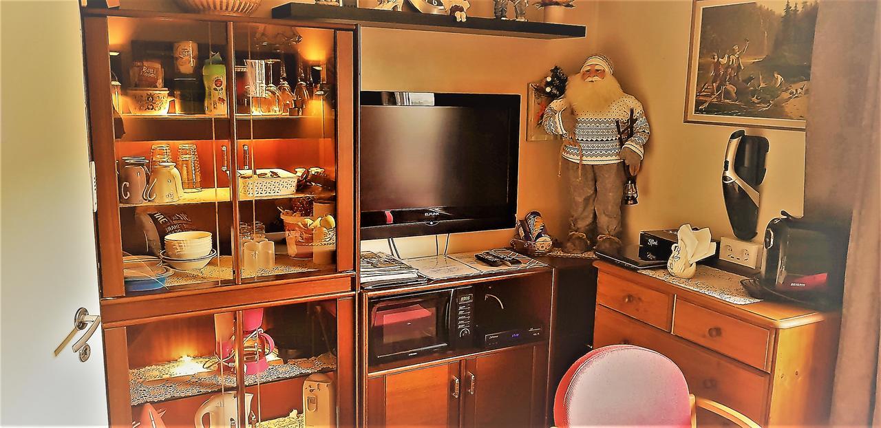 Berge & Laila'S Private Apartment Førde Екстериор снимка